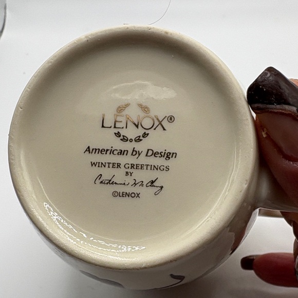 2 Lenox “Winter Greeting’s” Cocoa Mugs With Spoons - Picture 3 of 8